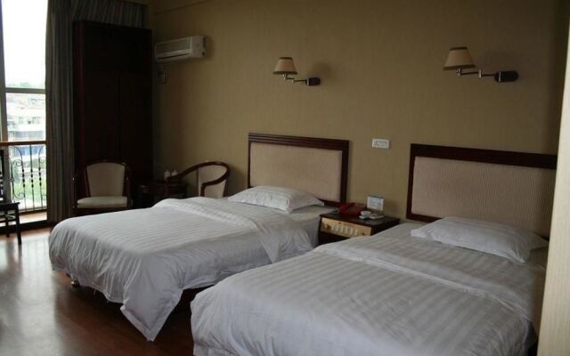 Ezhou Wuchang Fish Business Hotel