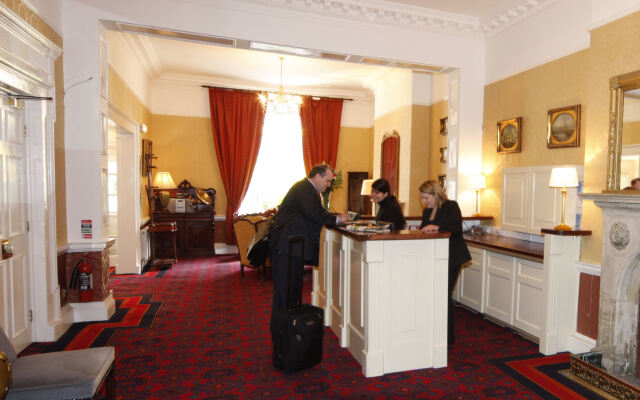 Castle Hotel