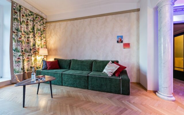 GM Apartment Serafimovicha 2-415