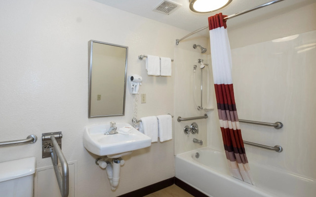 Red Roof Inn Milford - New Haven