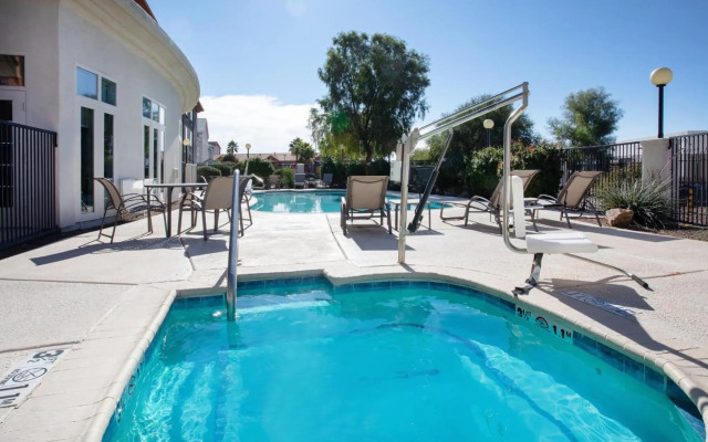 Holiday Inn Express & Suites Tucson by IHG