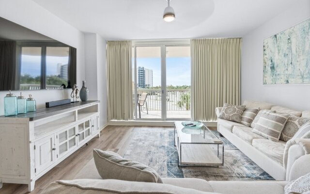 Picture Perfect 2 Bedroom Condo by RedAwning