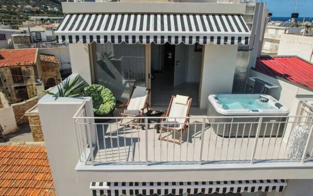 Napoleon Navy Suite 1bd 1ba