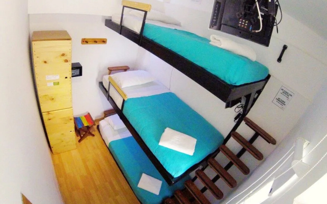 Hostal De La 57 - Hostel