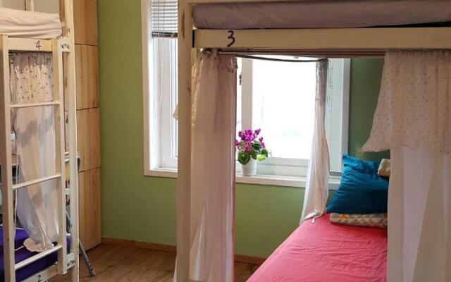 Lemon Tree Guesthouse 1 - Hostel