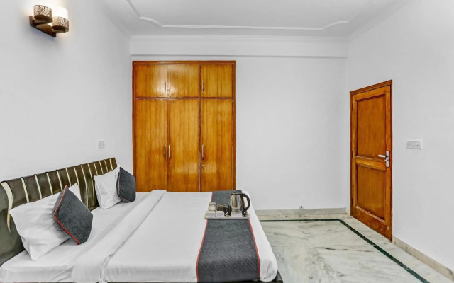 OYO Townhouse 1071 Hotel Metro Inn Residency
