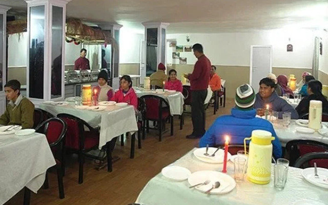Hotel Himgiri
