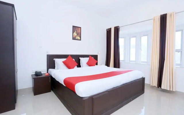 OYO 14328 Hotel Rv Tower