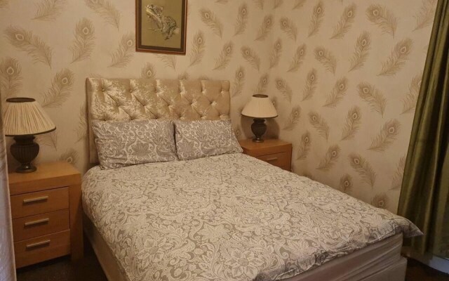 Impeccable 4-bed House in Blackpool