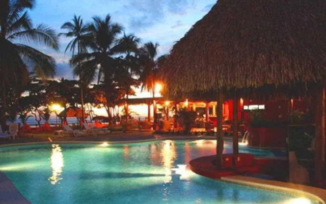 Sunset Del Mar Resort