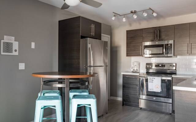 WanderJaunt Luxe Normal Heights Apts