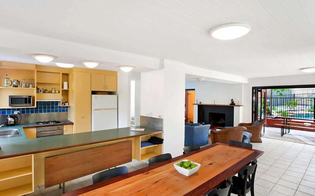 Ross Cres Spacious Private Beach House