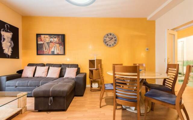 M&F Fuencarral Apartamento