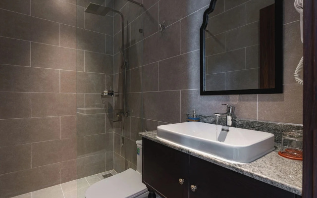 Lumina Dalat Premium hotel