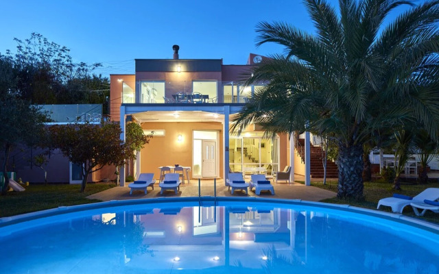 Longobardi Sea Front Villa Chania Greece