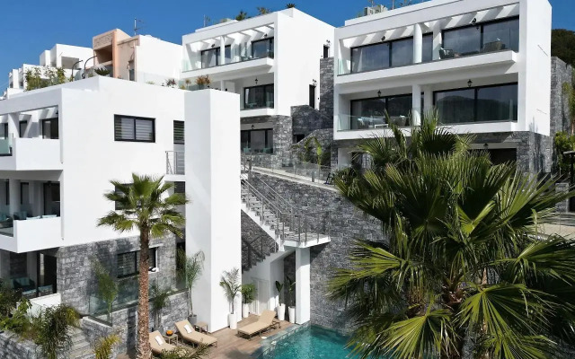 Beach Walk Luxury Suites
