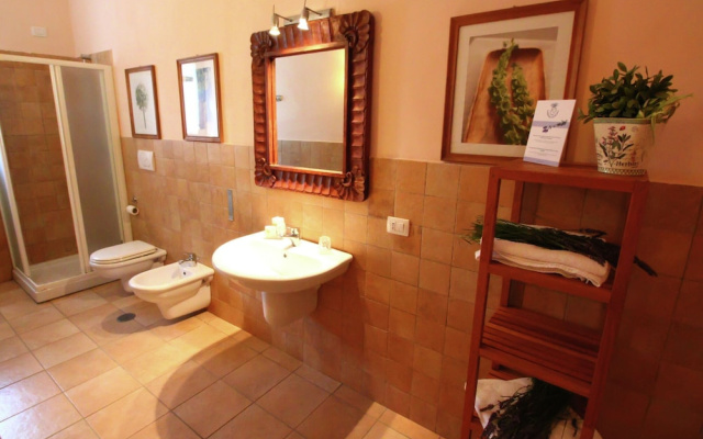 Exotic Farmhouse in Montalto di Castro near Sea