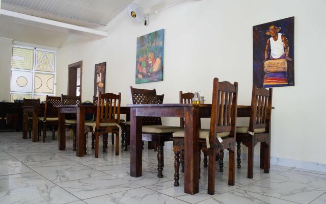 Itsandra Beach Hotel & Resort