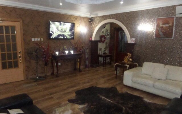 Firstview Luxury Apartment Hotel
