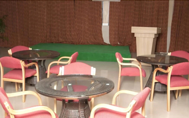 Hotel City Center Residency