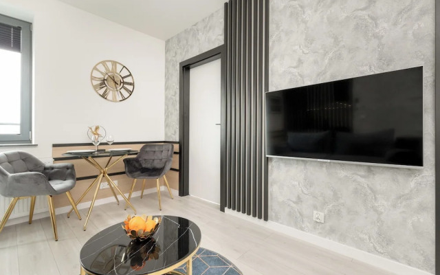 Apartport Apartment With A/C by Renters