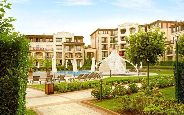 Apartments in Green Life Beach Resort