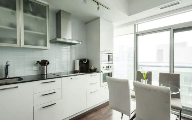 Luxury Condos at York Street
