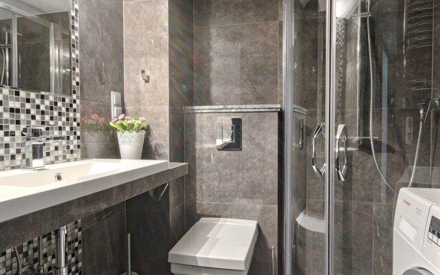 Acco Rent Amber House