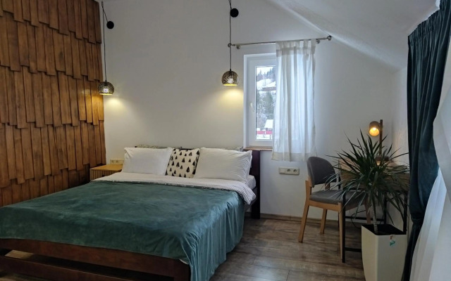 GONTA studio FOR TOW