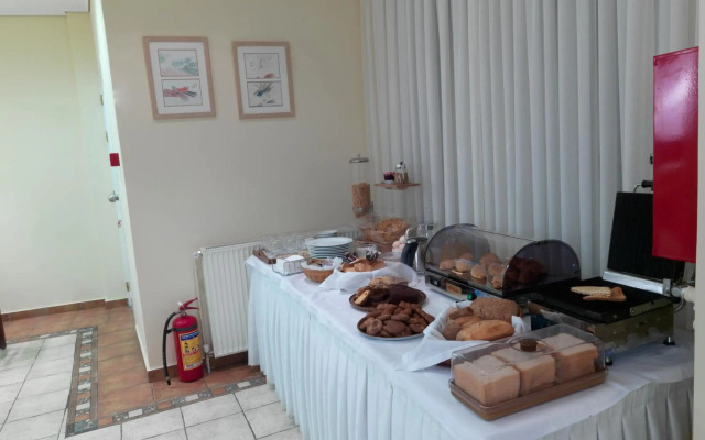 Alex Hotel