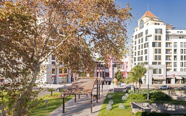 Rodamar I by An Island Apart