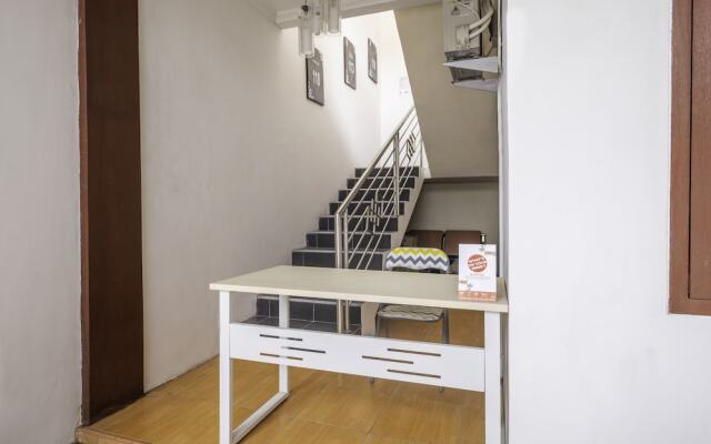 Spot On 1708 Homestay Anyelir Syariah