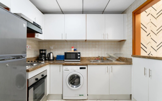 GLOBALSTAY. Marina Residences. Pool, Gym