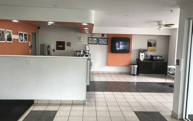 Motel 6 Marysville South