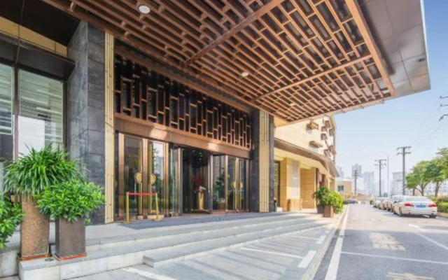 Wuhan Xinhao Grace Hotel (Hankou Railway Station)