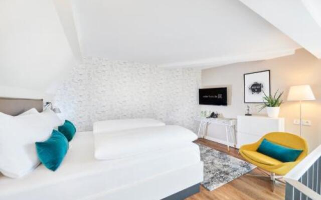 Uber Fluss Apartments