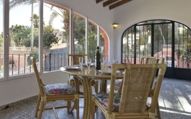 Villa - 8 Bedrooms with Pool and WiFi - 106415