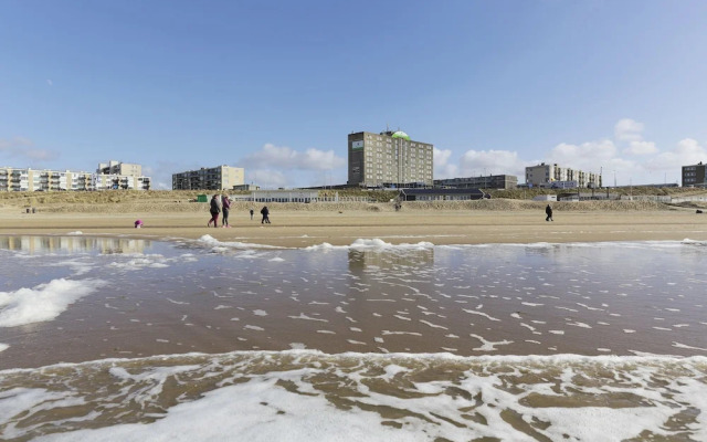 Beach Hotel Zandvoort BY Center Parcs