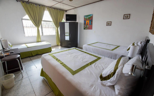 Suites & Apartments San Benito Zona Rosa