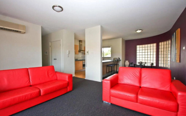 Cosmopolitan Apartments
