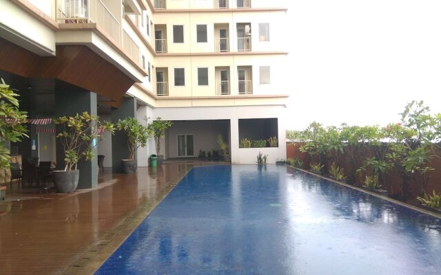 Modern Style Studio Tamansari Mahogany Apartment with City View