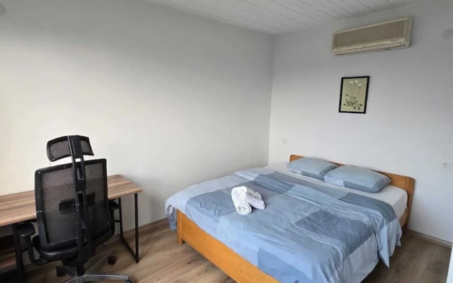 VILLA OLINDA 4 BED with huge garden