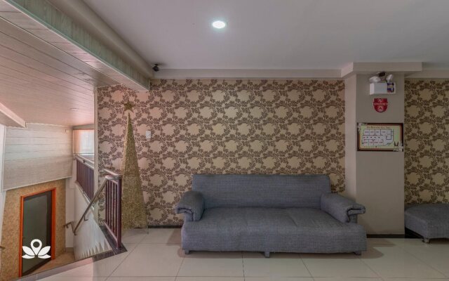 OYO 767 Hotel Urban - Khotel Kurban Hotel