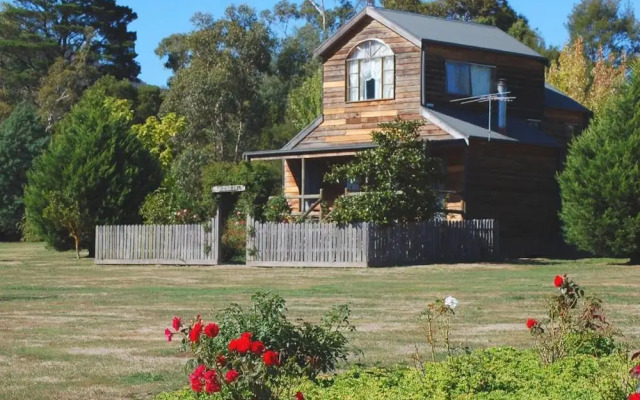 Sanctuary Park Cottages