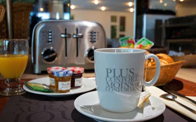 Hotel Kyriad Nemours