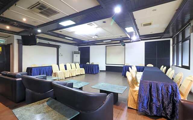 C'One Hotel Pulomas