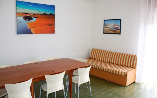 Equipped Flat With Garden and Pool