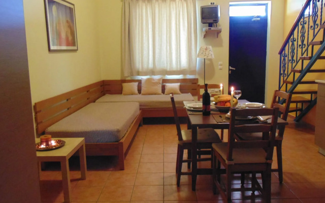 Paraktio Beach Apartments