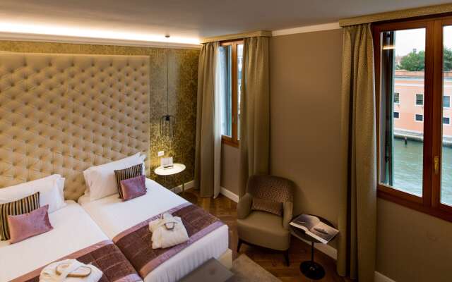 Continental Venice Hotel