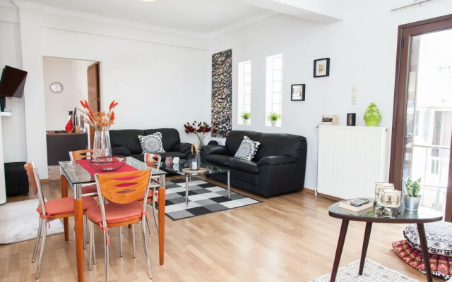 Gorgeous apartment in Piraeus